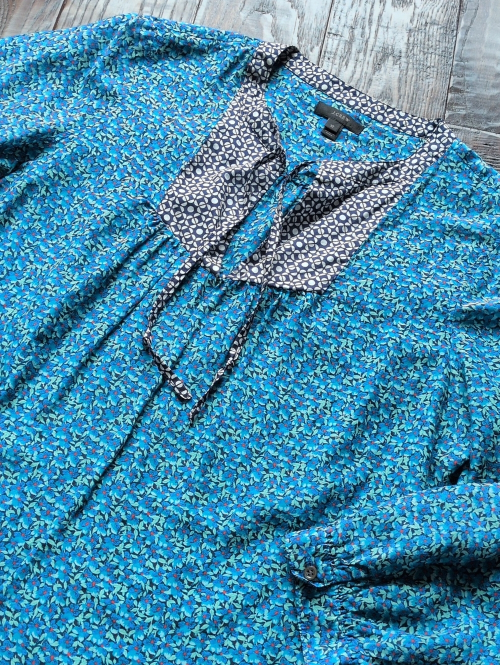 J. CREW I Lightweight Silk Blend Peasant Boho Top in Blue Flowerpatch Print, 12